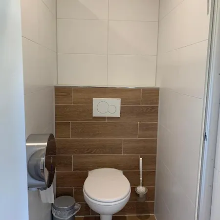 Kamp alanı Stellplatz Naturplatz *